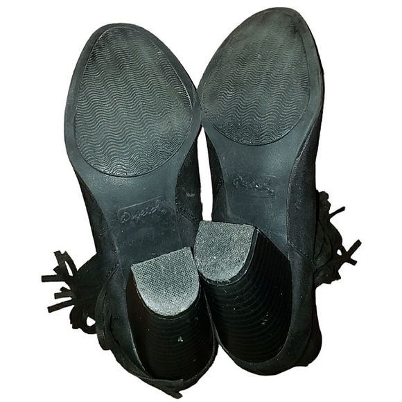 Qupid Tiber-60 Side Fringe Tassels Faux Suede Instep Zip Black Ankle Booties 7 - Picture 13 of 16